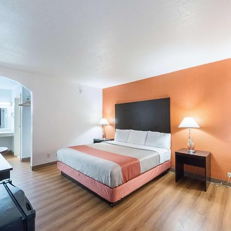 Motel 6 San Antonio Tx I10 West Экстерьер фото