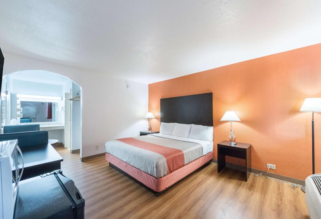 Motel 6 San Antonio Tx I10 West Экстерьер фото