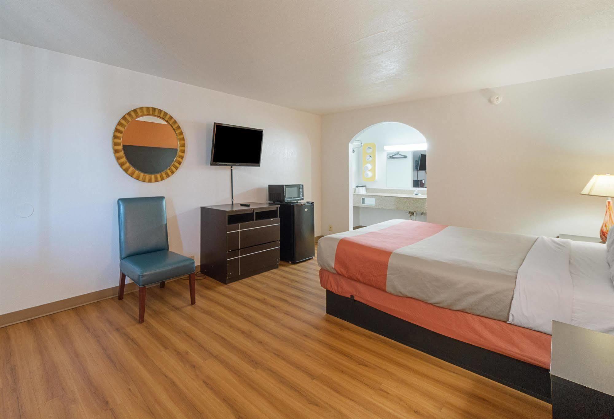 Motel 6 San Antonio Tx I10 West Экстерьер фото