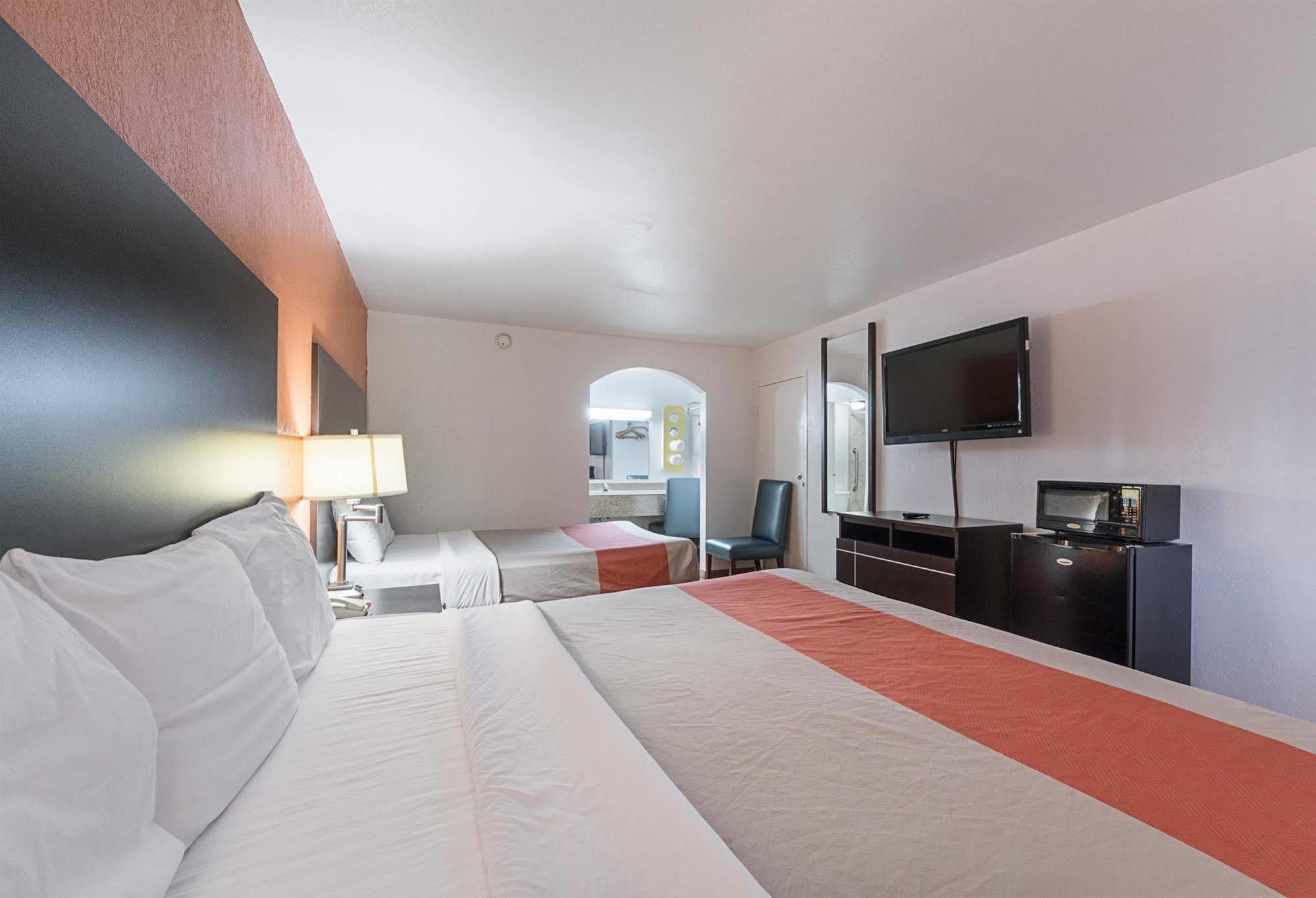 Motel 6 San Antonio Tx I10 West Экстерьер фото