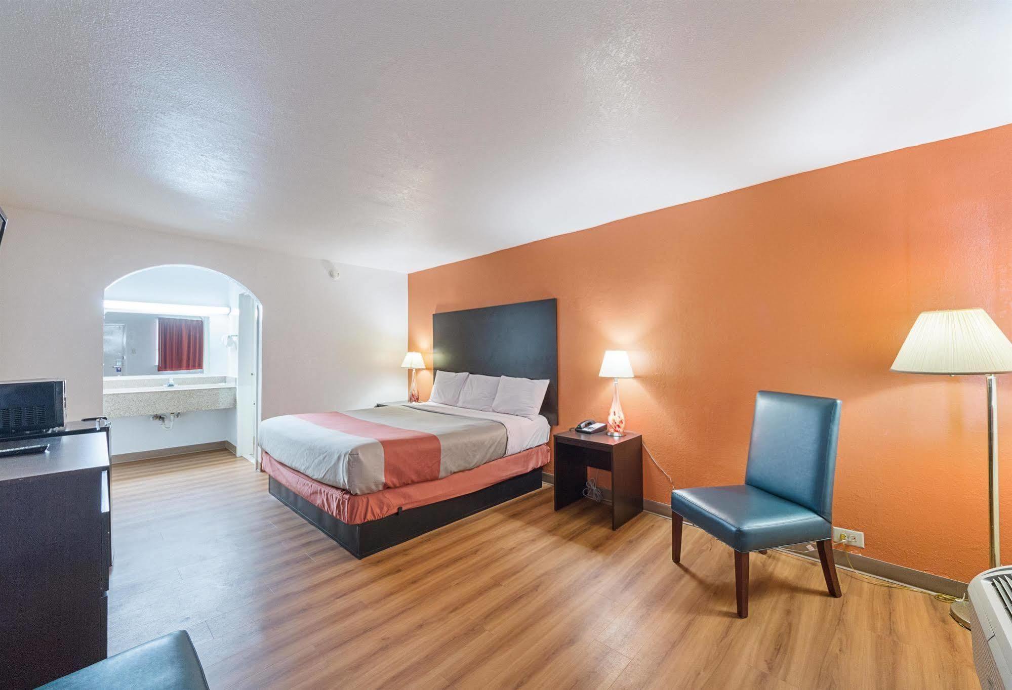 Motel 6 San Antonio Tx I10 West Экстерьер фото
